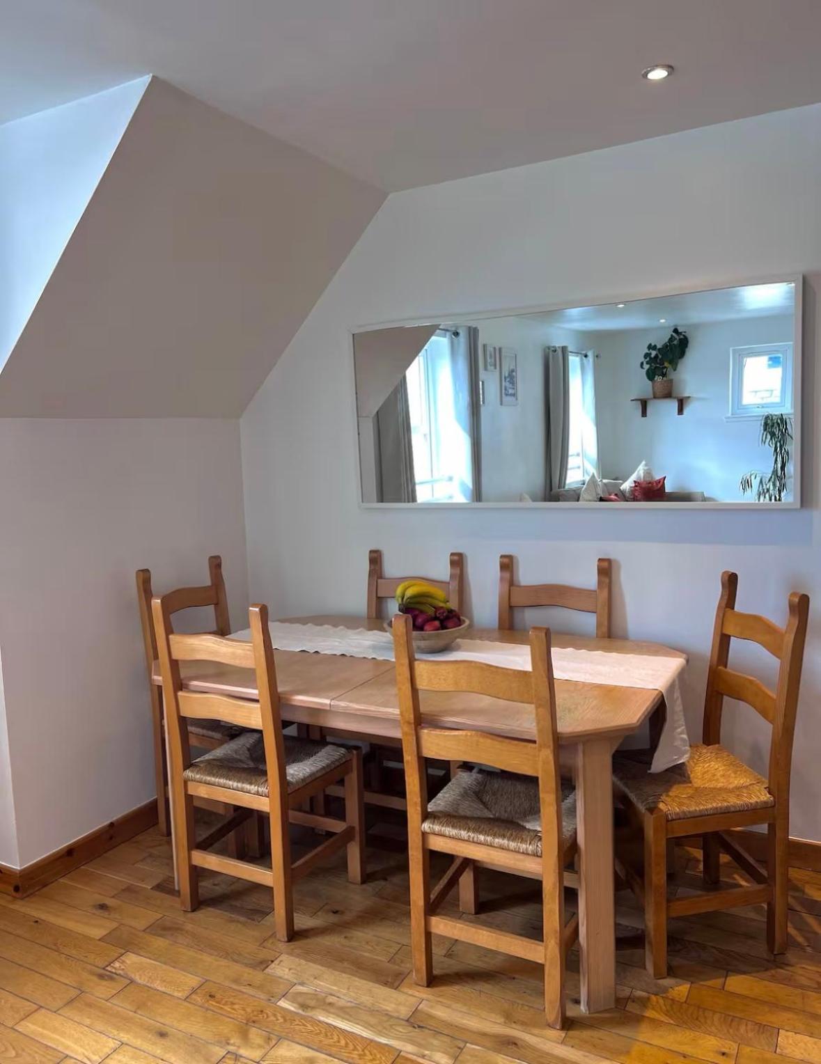 Cosy City Centre Apartment Инвернес Екстериор снимка